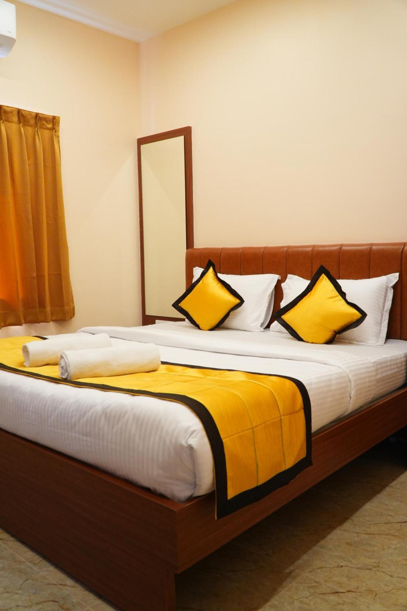 Uj Pallazzio - Business Class Luxury Hotel Tiruvannāmalai 외부 사진