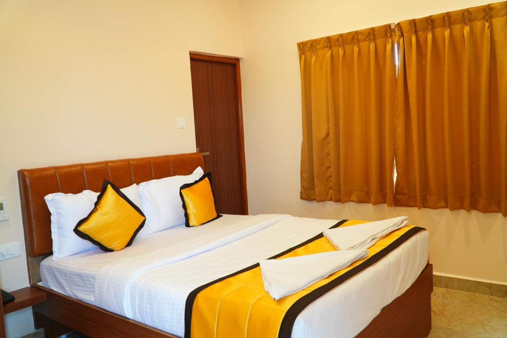 Uj Pallazzio - Business Class Luxury Hotel Tiruvannāmalai 외부 사진