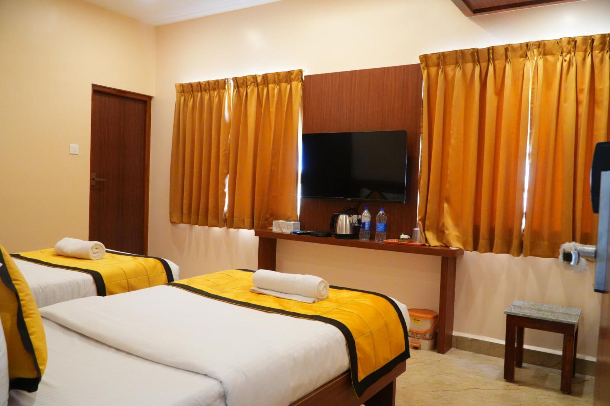 Uj Pallazzio - Business Class Luxury Hotel Tiruvannāmalai 외부 사진